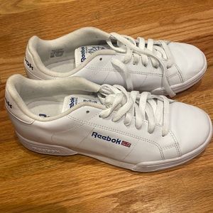 Reebok white sneakers in size 7 (fits more like a 7.5)